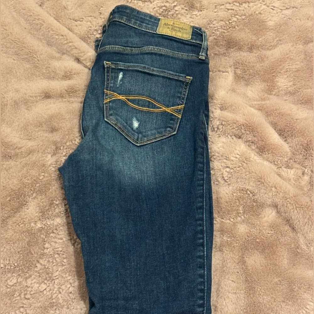 Abercrombie & Fitch Women’s Dark Blue Skinny Jeans